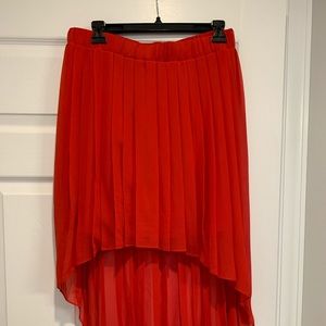 BEBE skirt. Pre-Owned